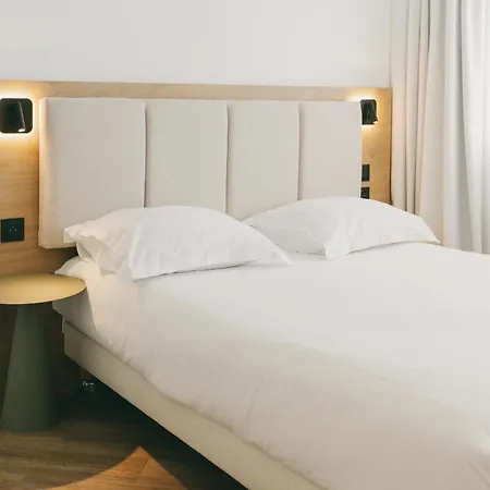 Apartahotel Miranove *